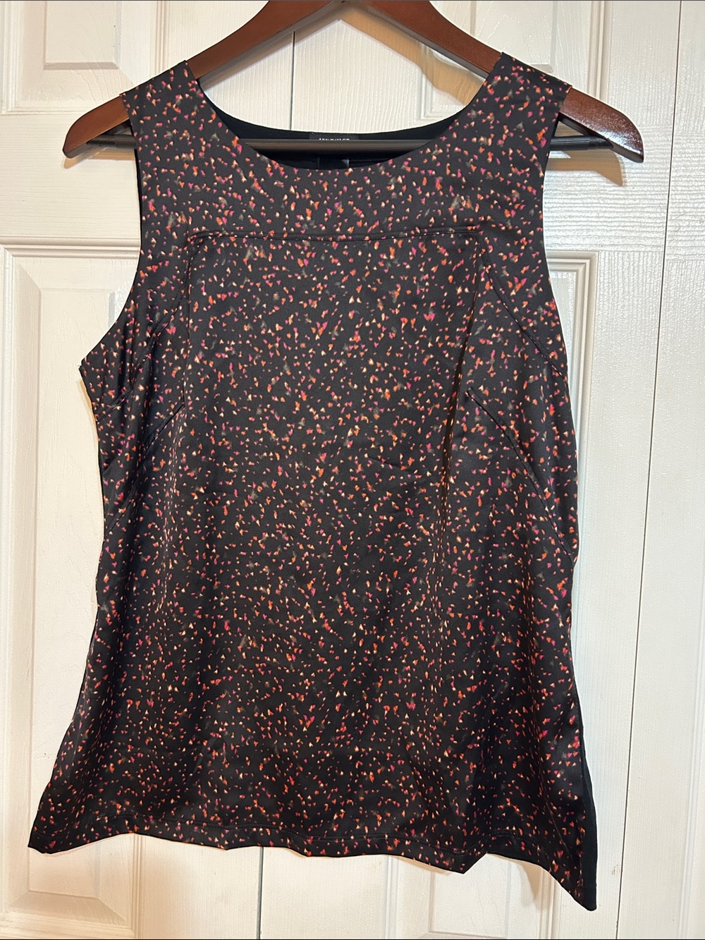 Ann Taylor Sleeveless Black Printed Shell Top